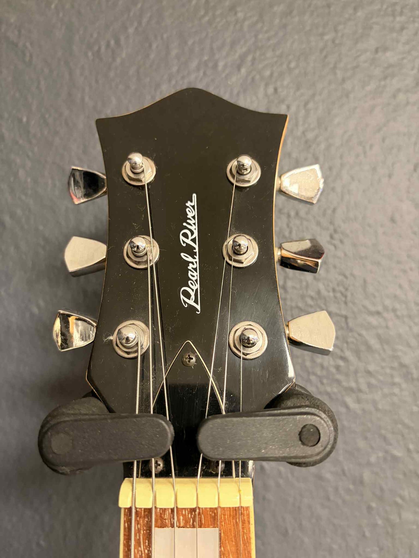 Pearl River Les Paul – Schwarz