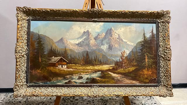 Große Alpenlandschaft mit Berghütte und Bach – Öl auf Leinwand im Prunkrahmen