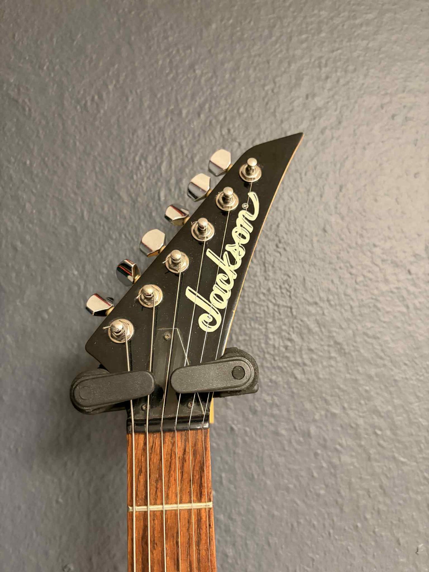 Jackson JS11 Dinky – E-Gitarre in Metallic Blue