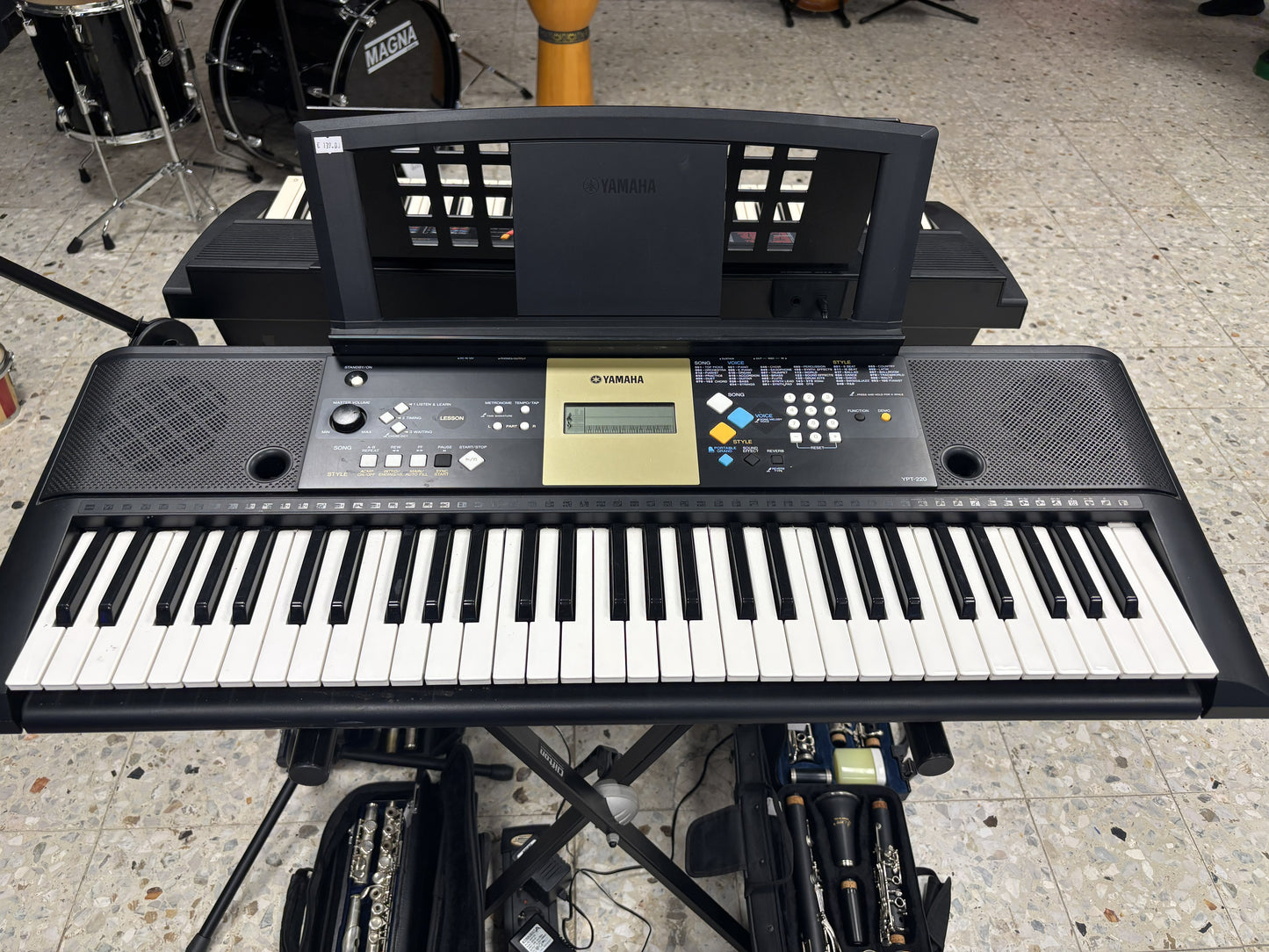 Yamaha YPT-220