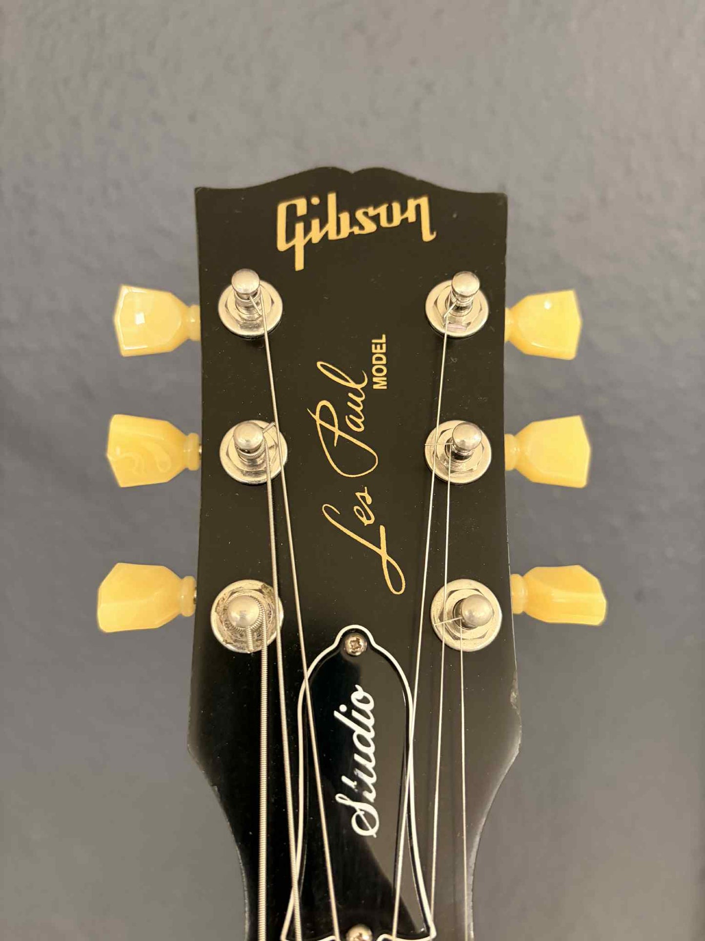 Gibson Les Paul Studio – Worn Brown (Made in USA)