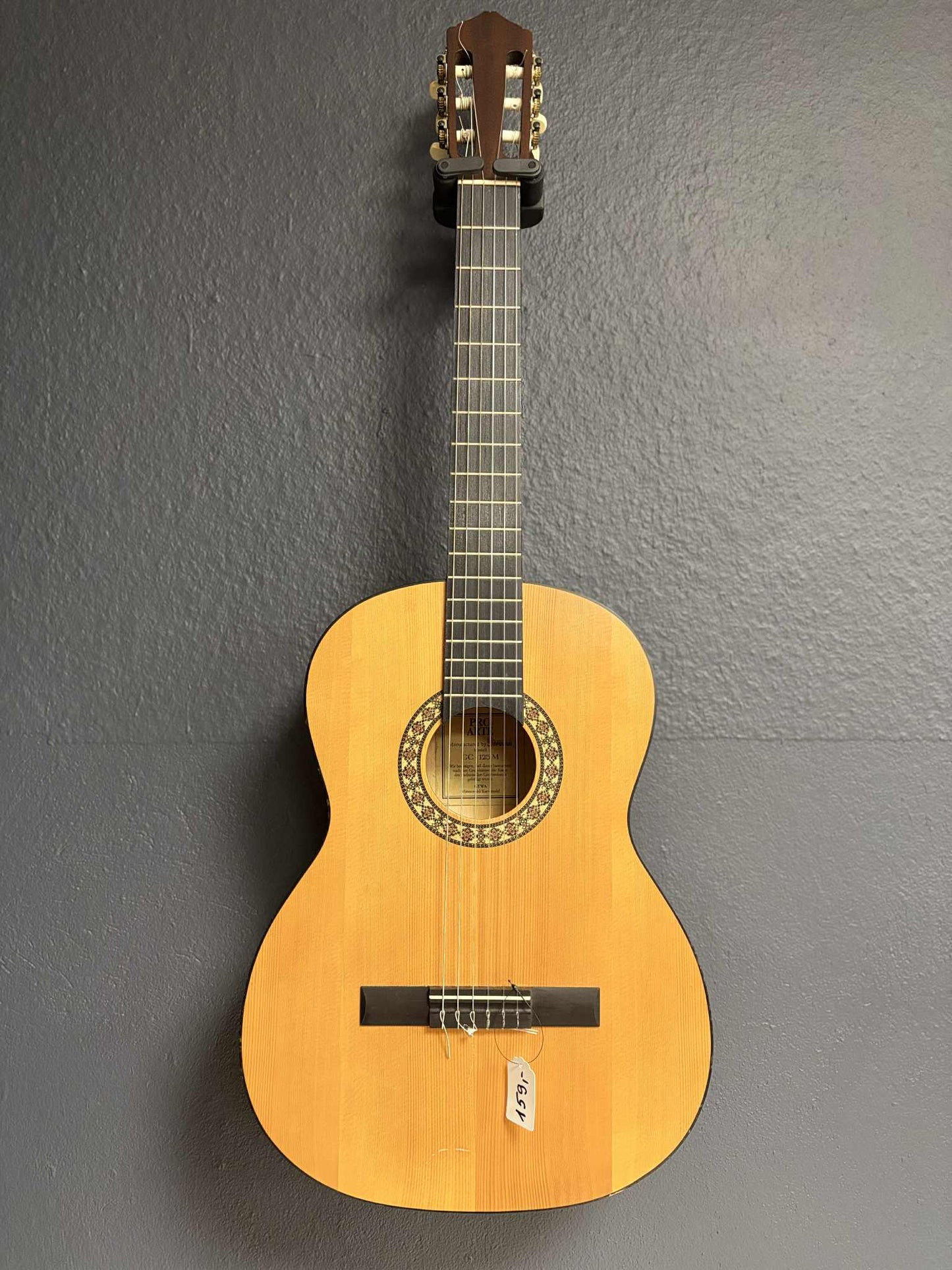 Pro Arte GC-125M by Strunal