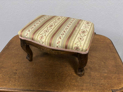 Antiker Fußhocker mit Streifenmuster