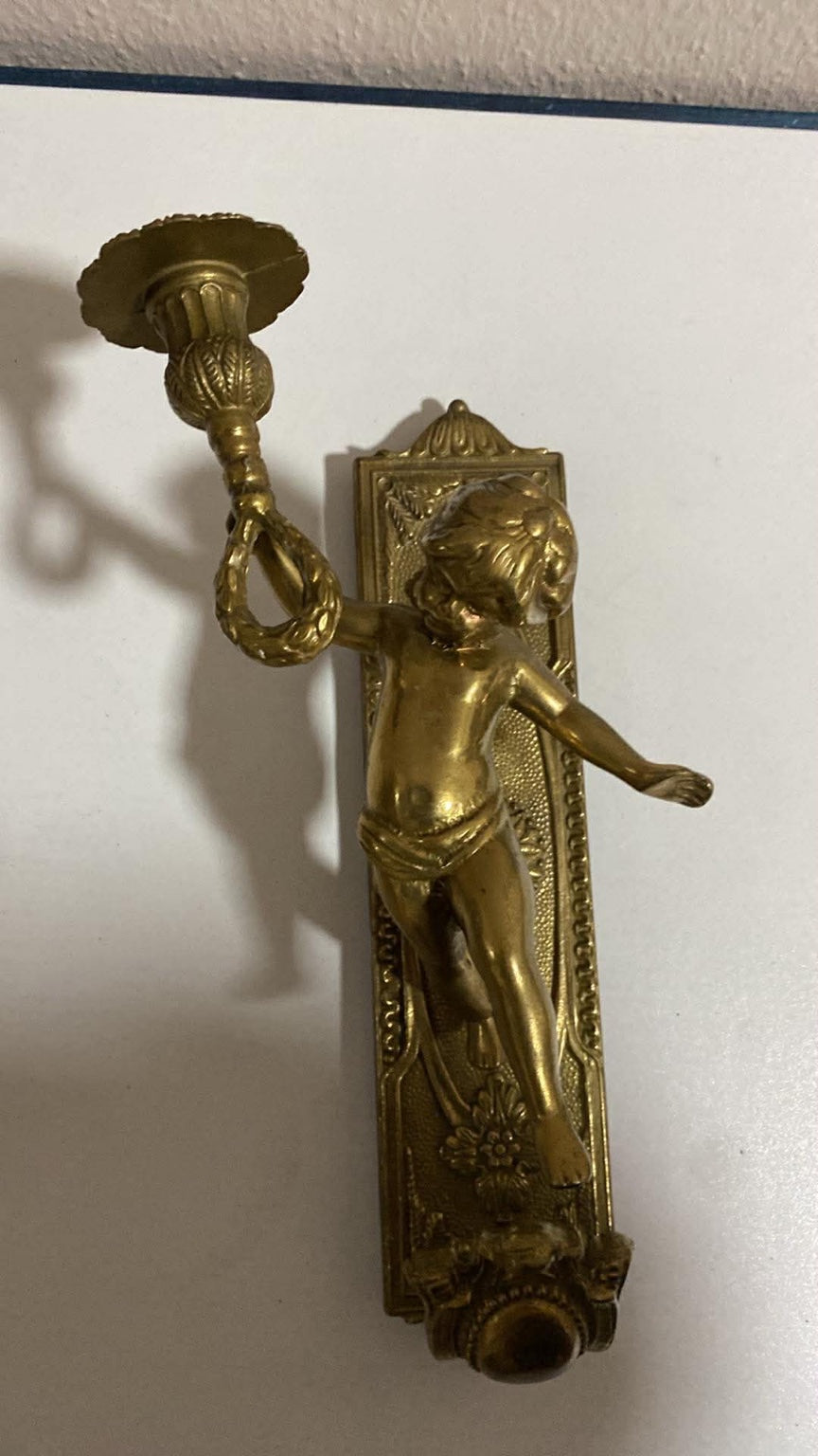 Paar antike Kerzenständer aus Messing