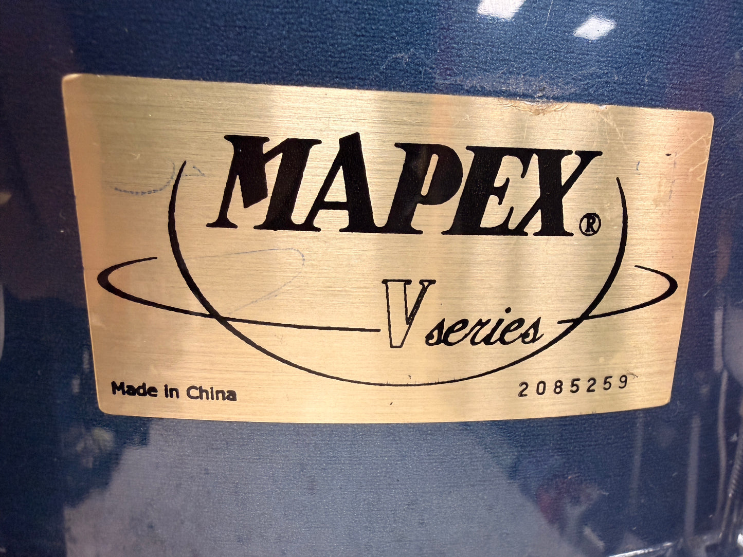 Mapex V Series Snare Drum – inklusive Stativ