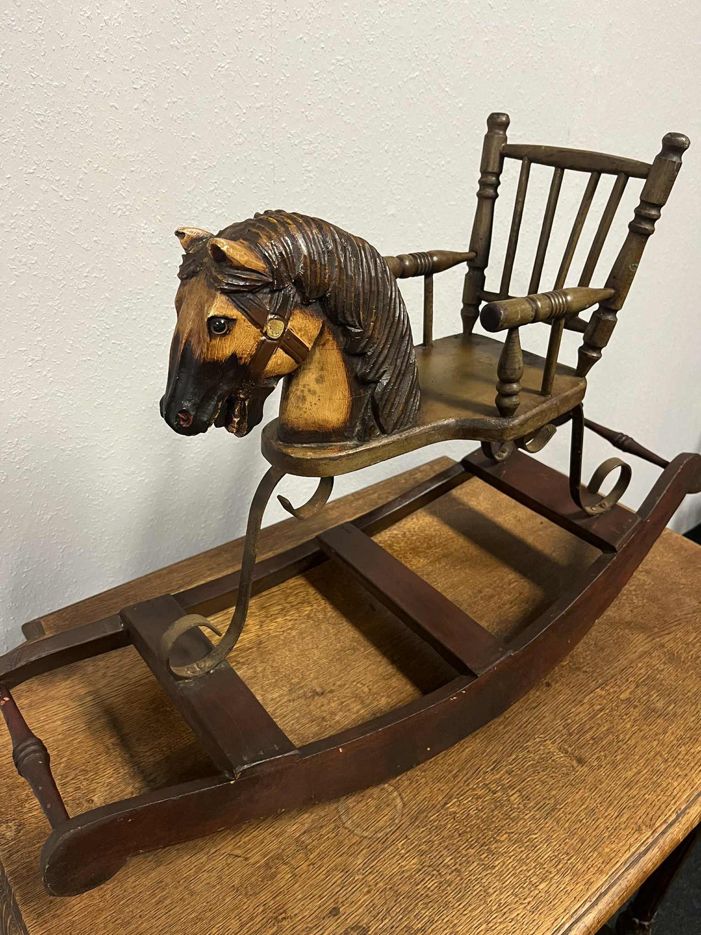 Antiker Beistelltisch im Louis-Quinze-Stil, Echtholz