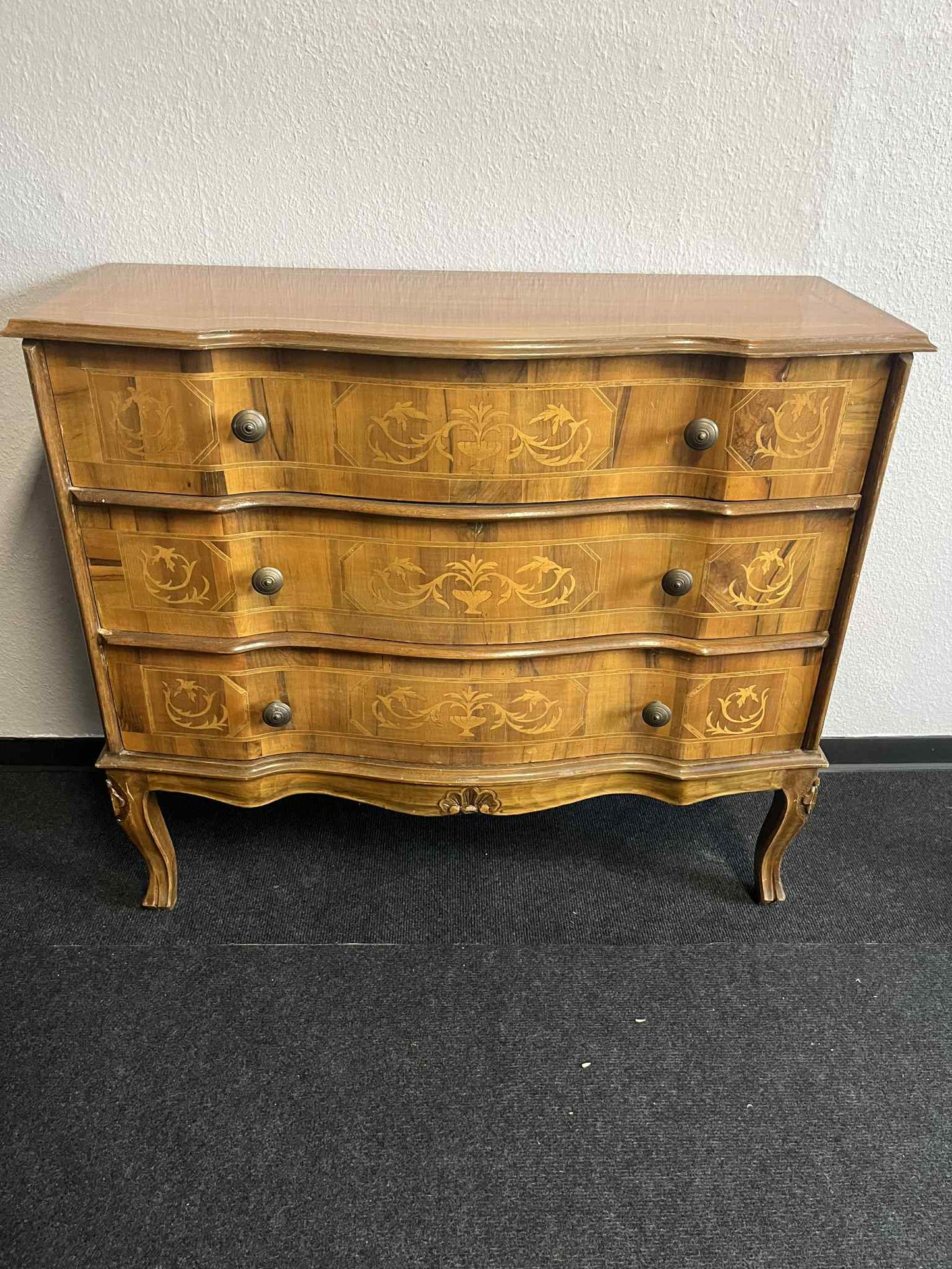 Große Barock/Rokoko Kommode mit 3 Schubladen und Intarsien