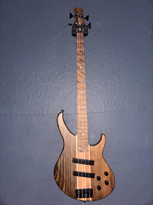 Harley Benton BZ-4000 NT – 4-Saiter E-Bass in Naturholz-Optik