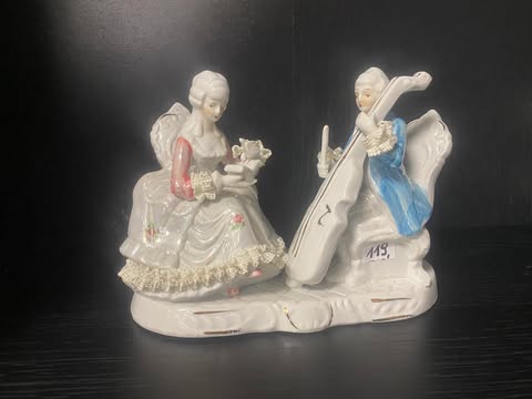 Porzellanfigur – musizierendes Paar