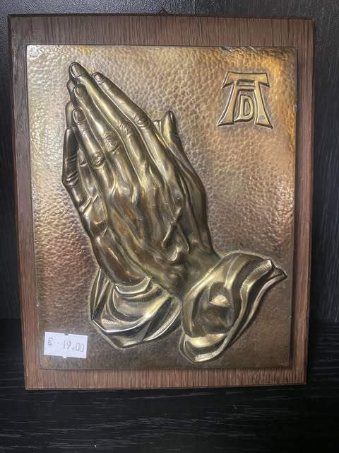 Messing-Relief „Betende Hände“