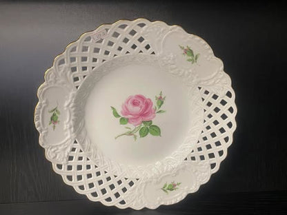 Meissen Porzellanteller – Durchbruchrand, Rosenmotiv
