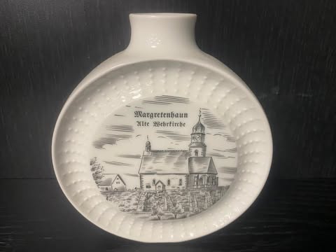 Porzellanflasche – Margretenhaun Alte Wehrkirche
