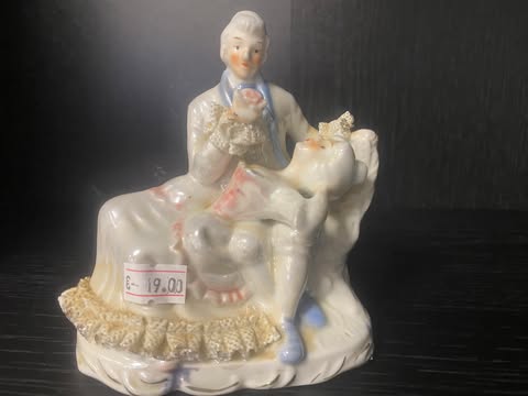 Porzellanfigur – romantisches Paar