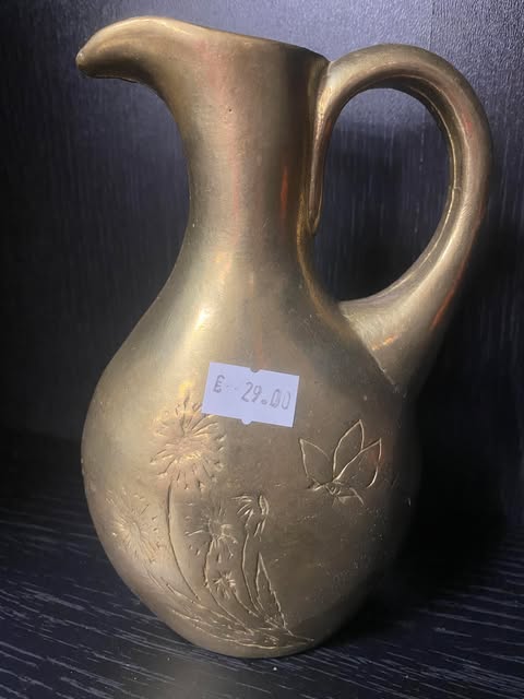 Messing-Krug mit Gravur