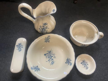 Porzellan Waschset – 5-teilig, blaues Blumenmotiv