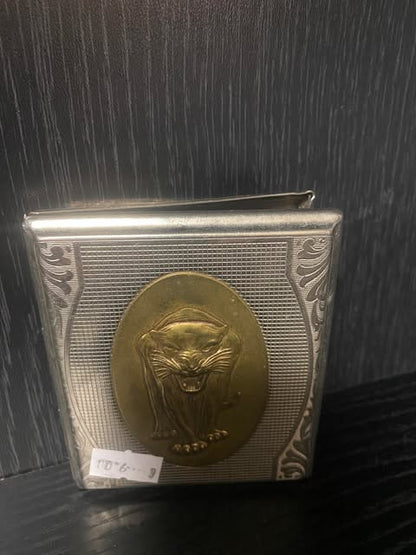 Metall-Schachtel mit Panther-Motiv