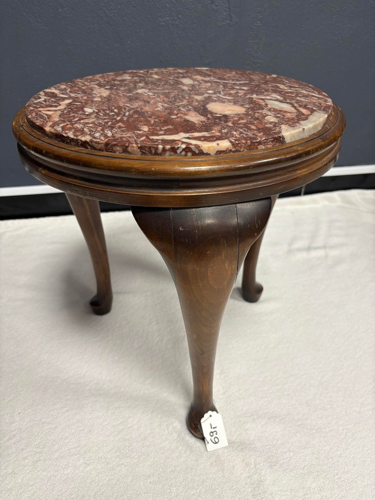 Beistelltisch mit Marmorplatte – Holz, klassischer Stil