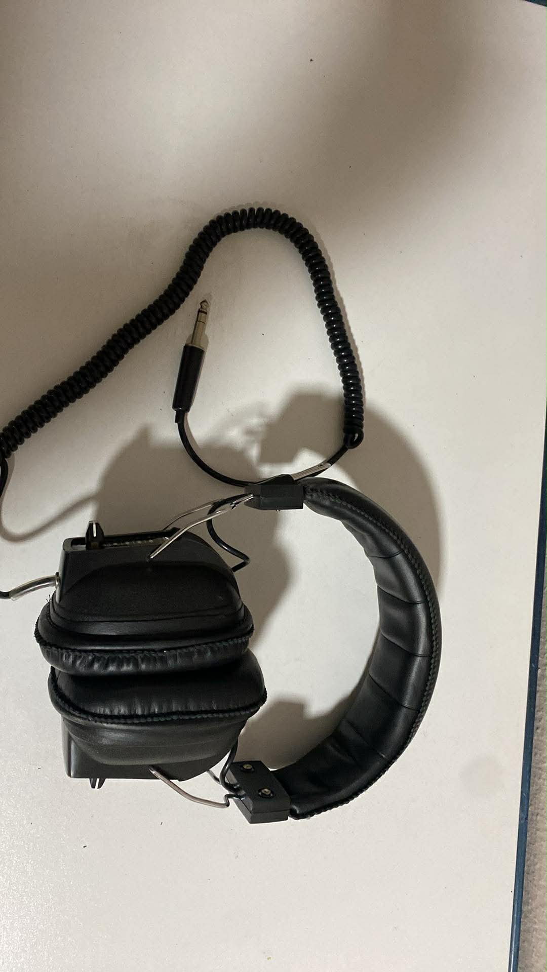 Manta Model 4000 Vintage Kopfhörer – Stereo, mit Kabel & Klangregler