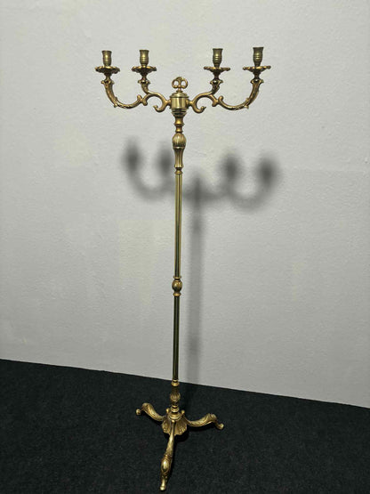 Vierarmiger Messing-Kerzenständer
