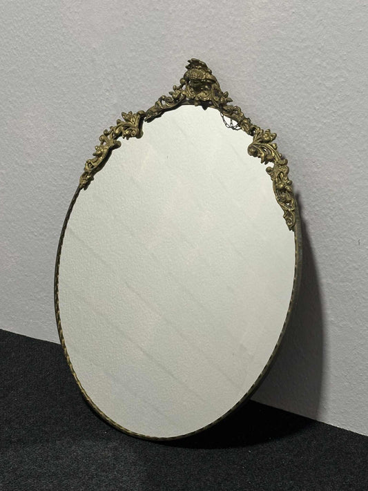 Antiker Wandspiegel mit Messingrahmen