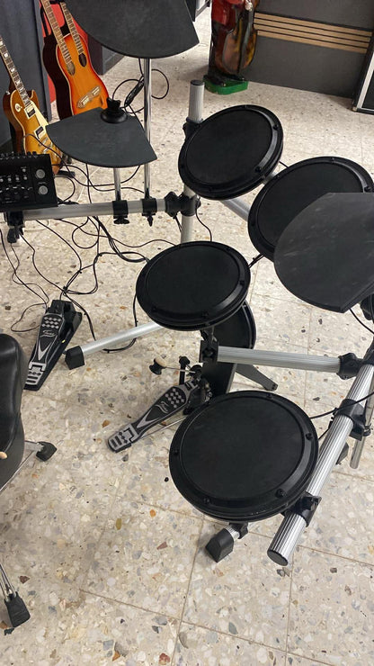 Fame DD502-II E-Drum Set – Elektronisches Schlagzeug inkl. Pedale & Drum-Modul