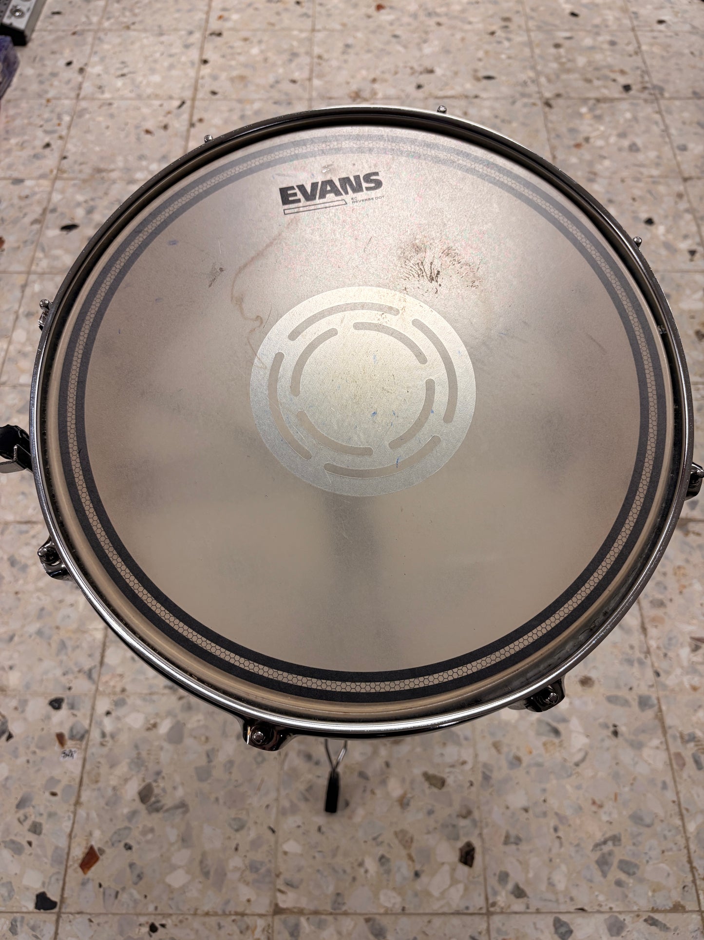 Mapex V Series Snare Drum – inklusive Stativ