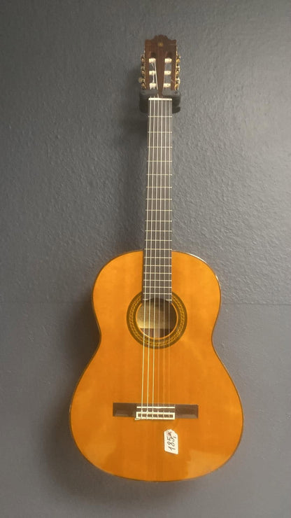 Yamaha G-240