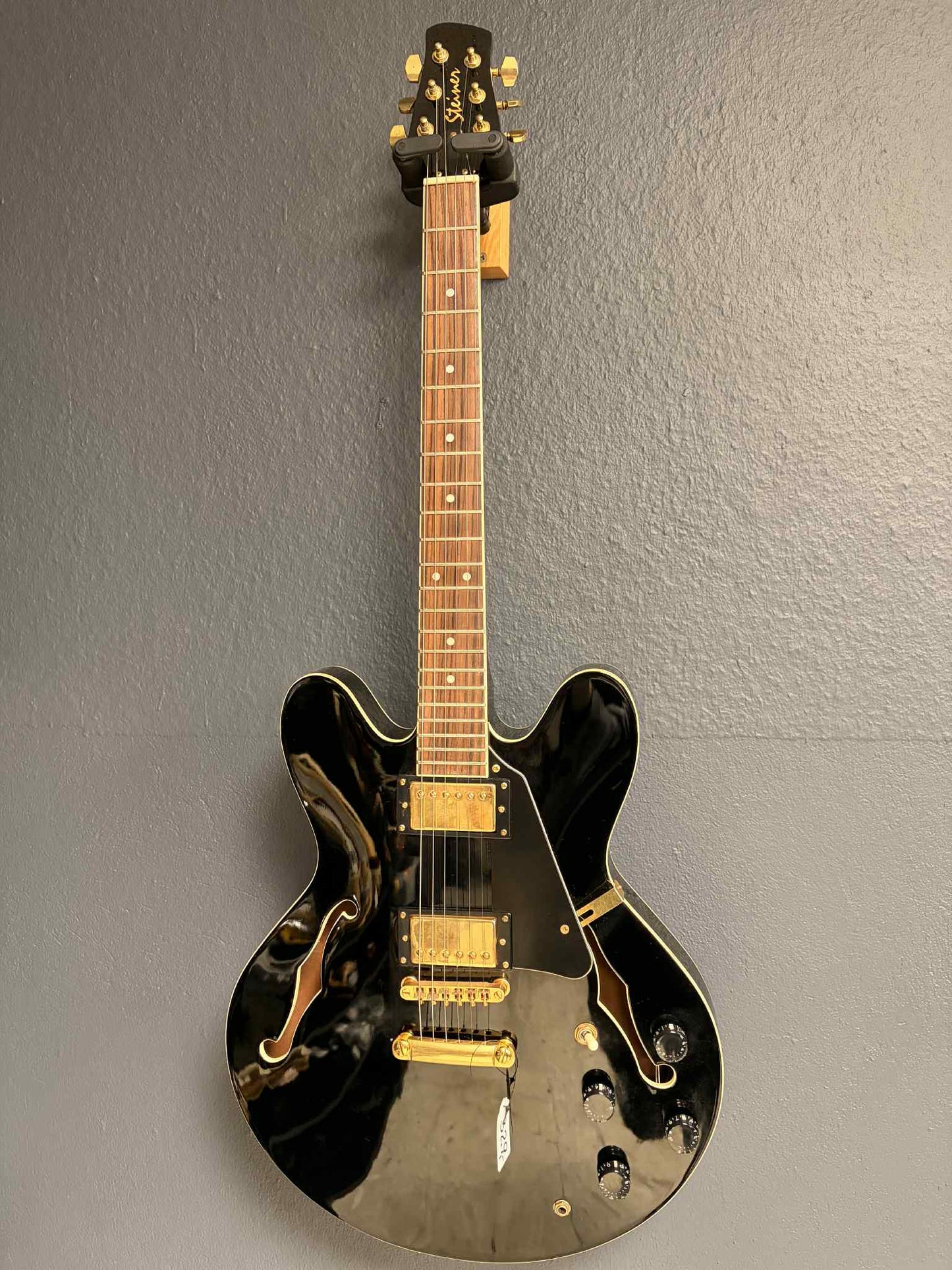 Stimer Semi-Hollow – Black & Gold