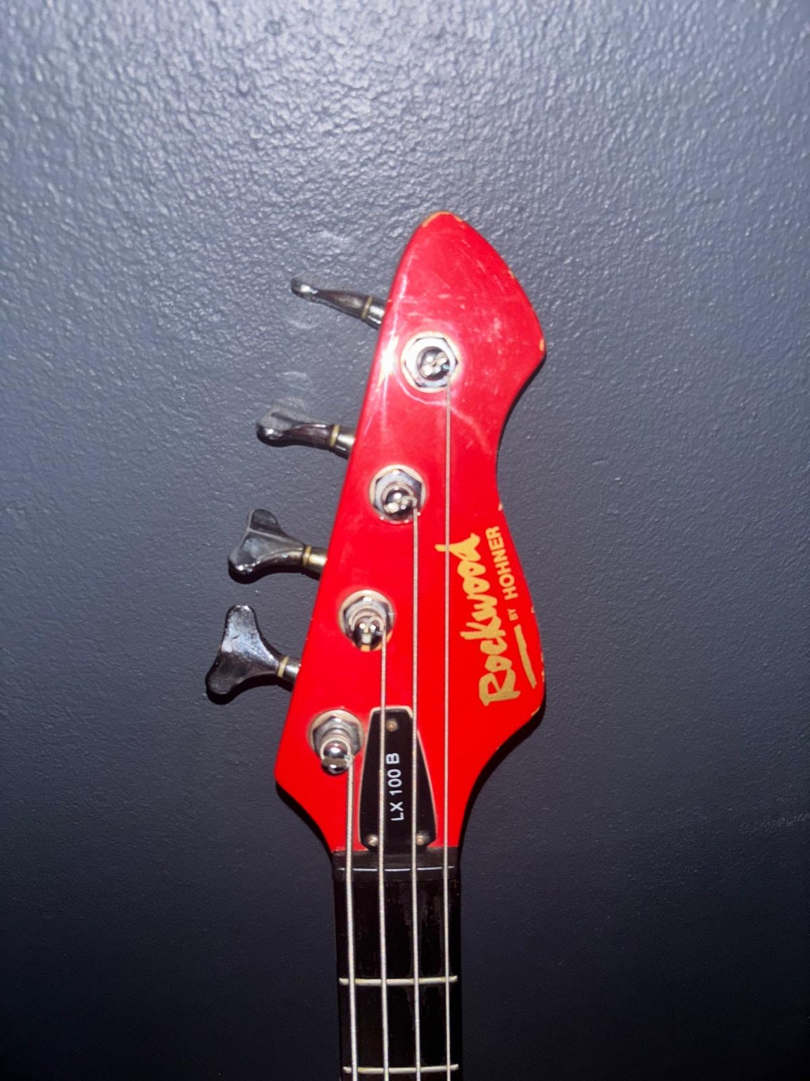 Rockwood by Hohner LX100B – Roter E-Bass im Vintage-Look