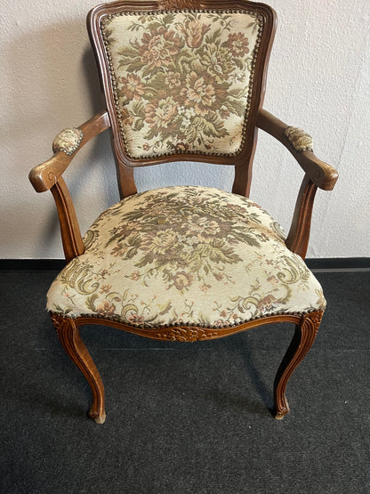 Antiker Sessel im Louis XV Stil mit Federpolsterung