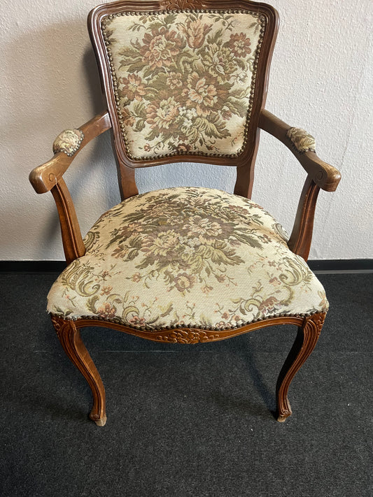 Antiker Sessel im Louis XV Stil mit Federpolsterung