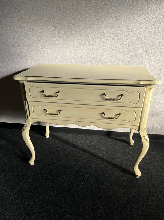 Antike Kommode im Barockstil – Cremeweiß mit 2 Schubladen