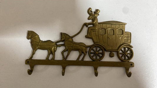 Antiker Wandhaken aus Messing mit Kutschenmotiv