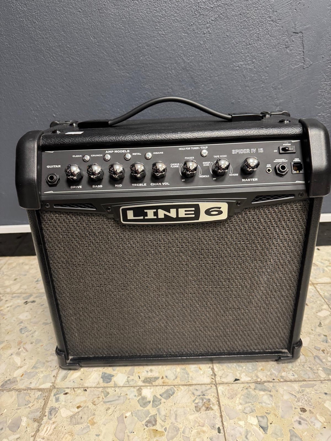 Line 6 Spider IV 15