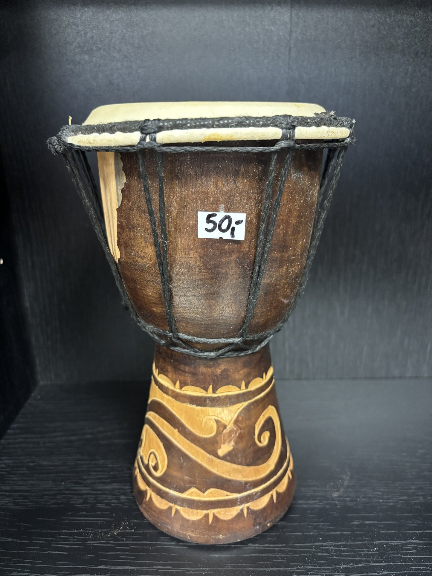 Djembe (Handgeschnitzte Holztrommel)