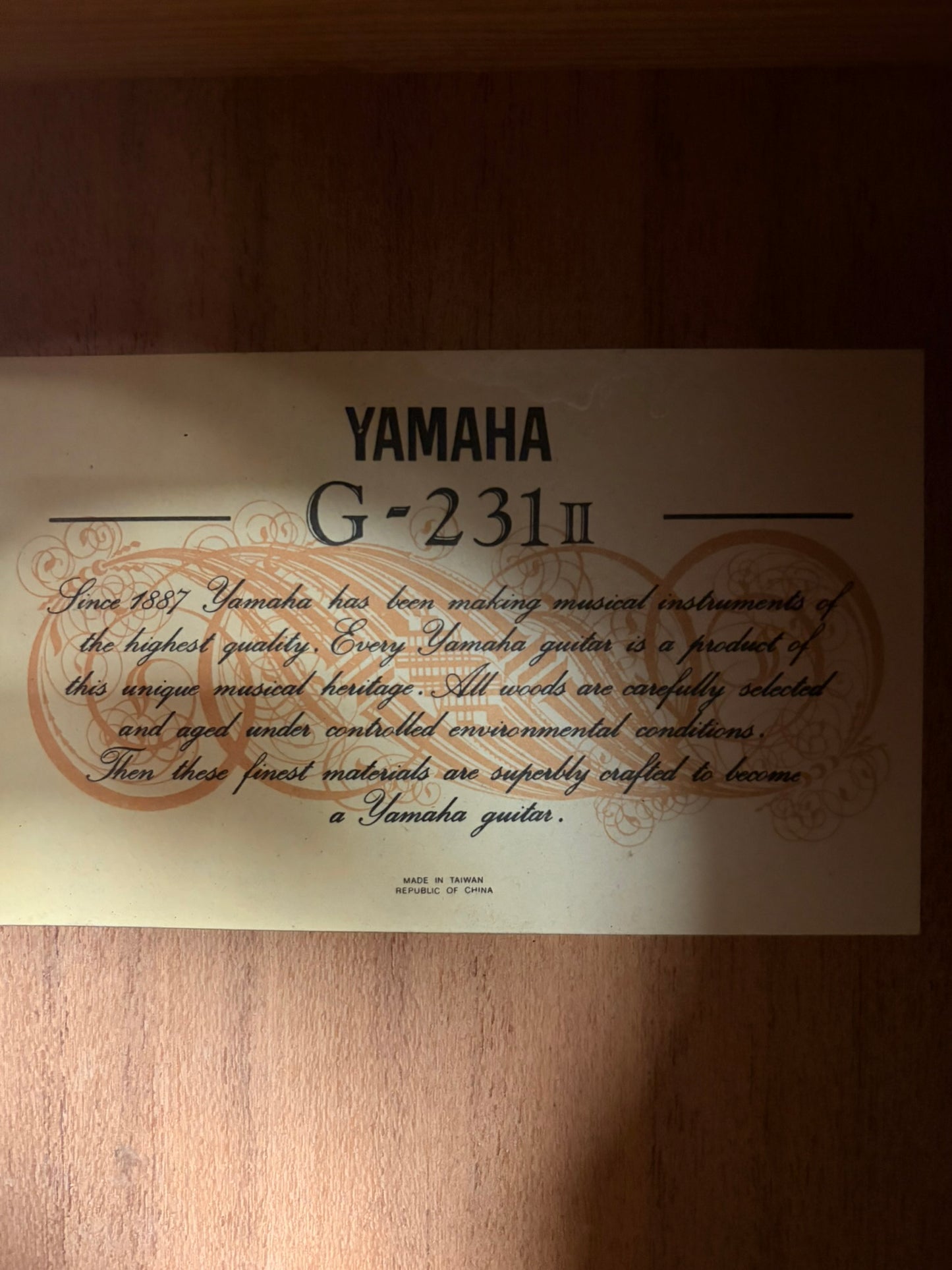 Yamaha G-231 II