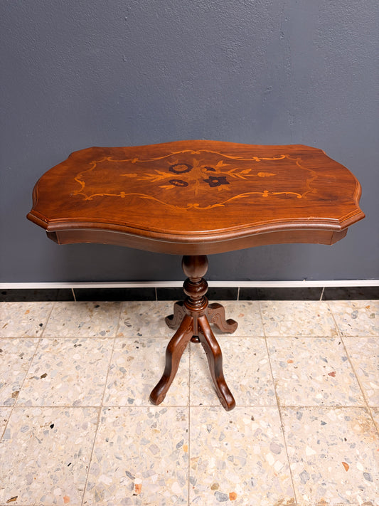 Beistelltisch aus Holz – Intarsien, Säulenfuß