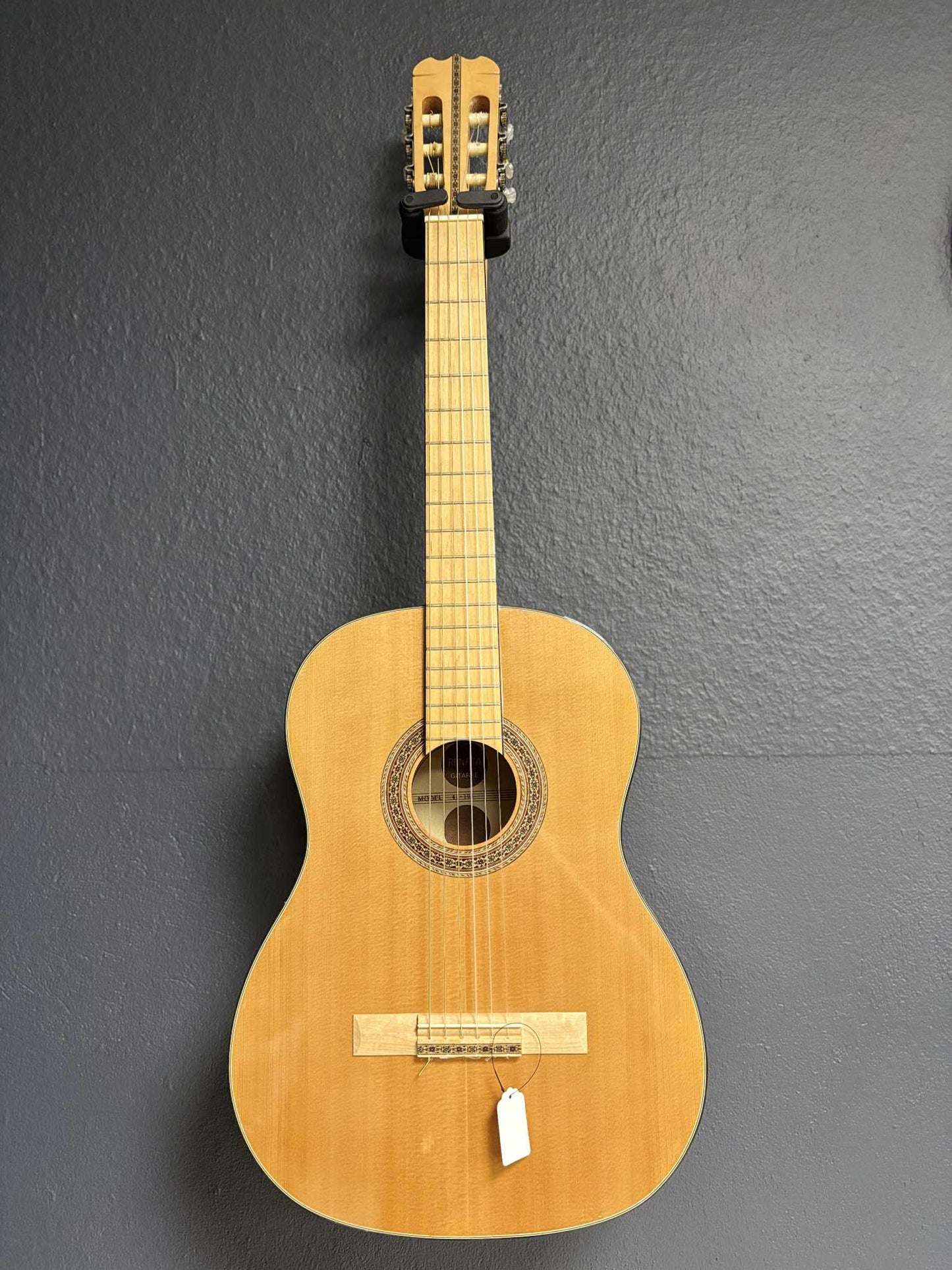 Renata Konzertgitarre 41-104