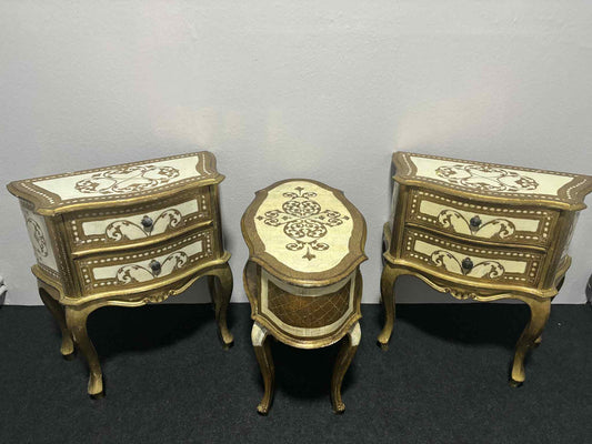 Set aus 3 Florentiner Kommoden – handbemalt & vergoldet